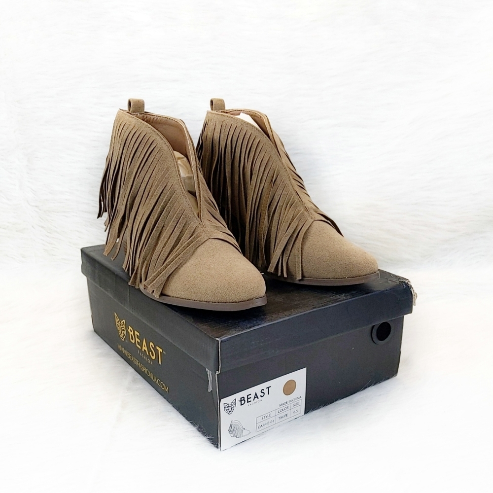 Beast Carrie boho fringe booties, Sz 6.5